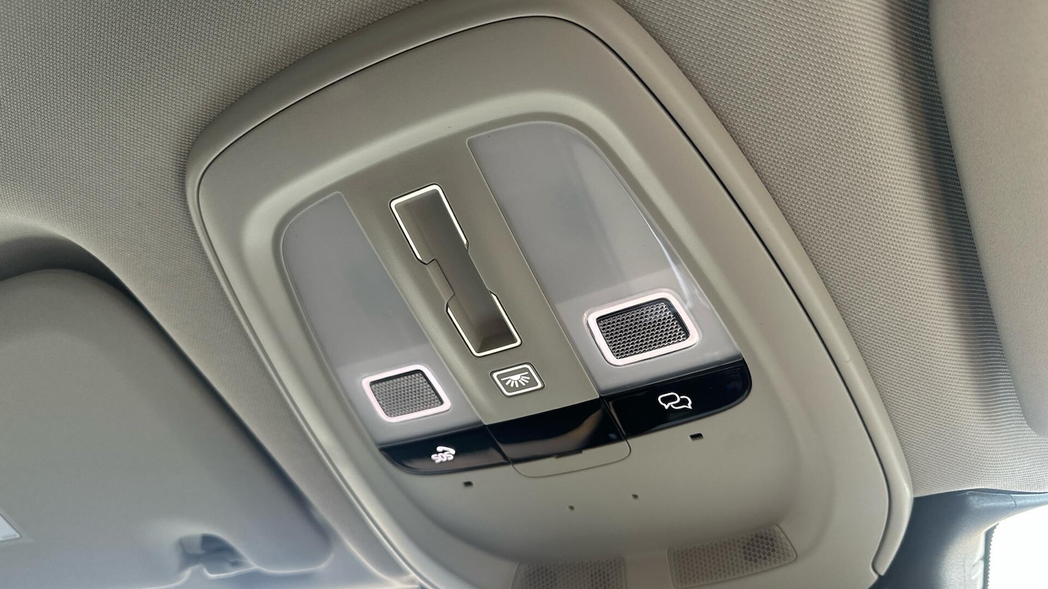 Used Volvo XC60 2025 for sale - 77040456: Photo 43