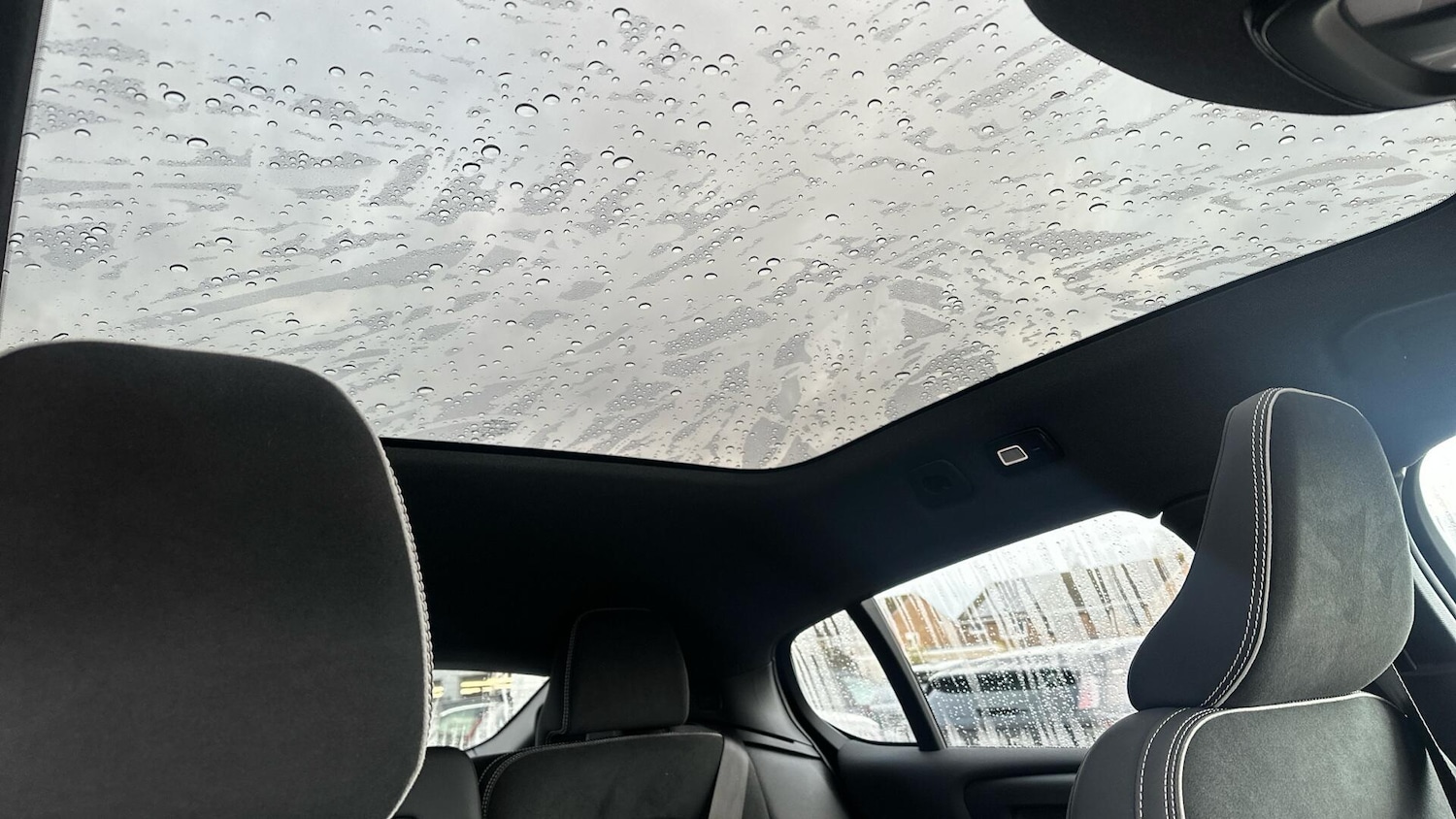 Used Volvo C40 2022 for sale - 76337622: Photo 41