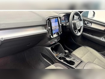 Used Volvo XC40 2022 for sale - 77670842: Photo