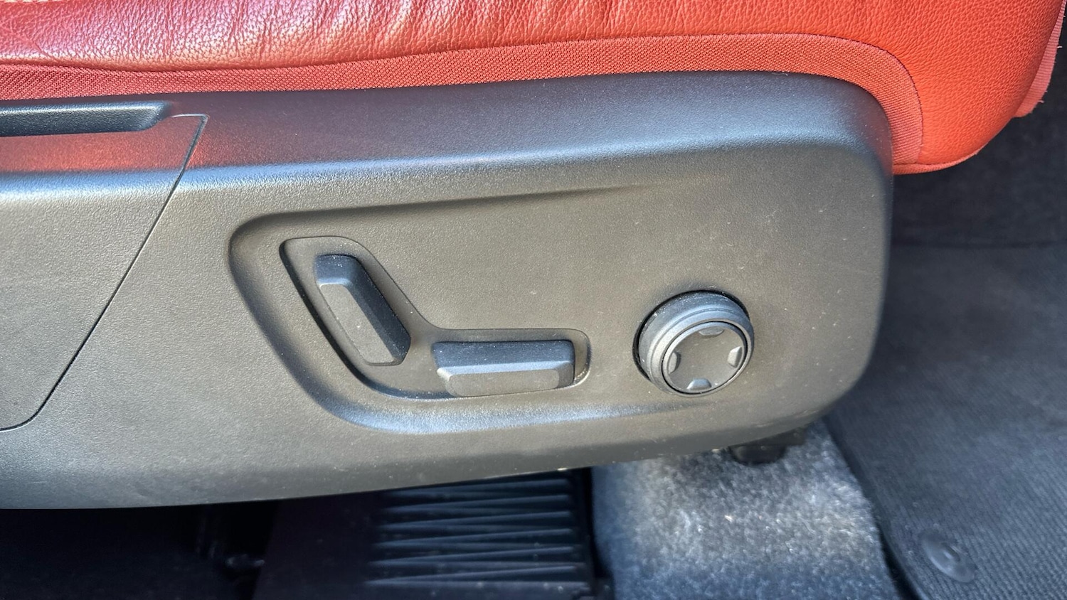 Used Volvo XC40 2021 for sale - 76336597: Photo 29