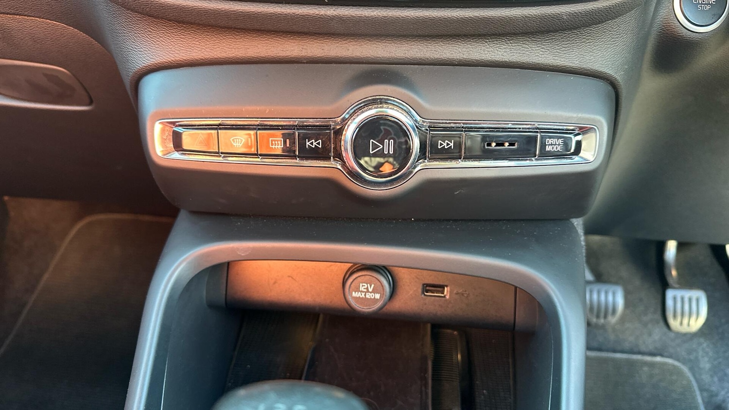 Used Volvo XC40 2021 for sale - 76336597: Photo 36