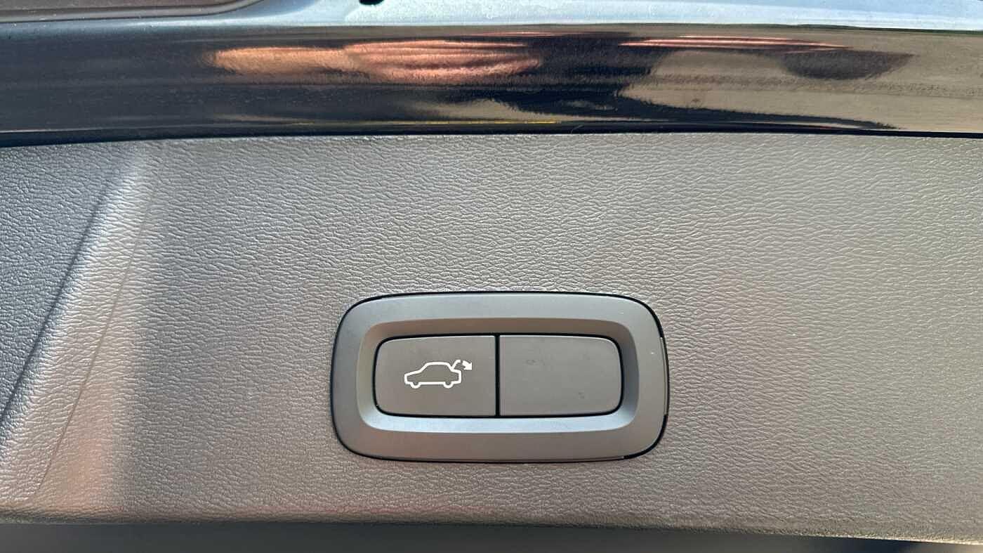 Used Volvo XC40 2022 for sale - 78157038: Photo 35