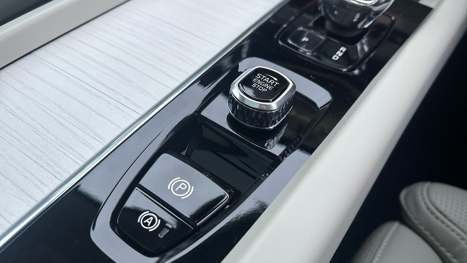 Used Volvo XC60 for sale - 77203708: Photo 24