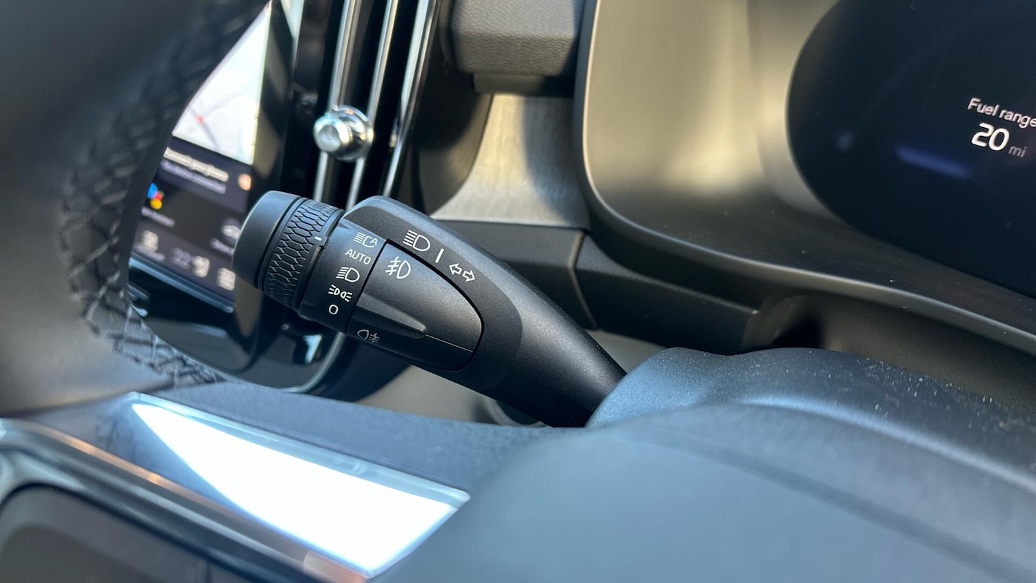 Used Volvo XC40 2025 for sale - 77040224: Photo 34