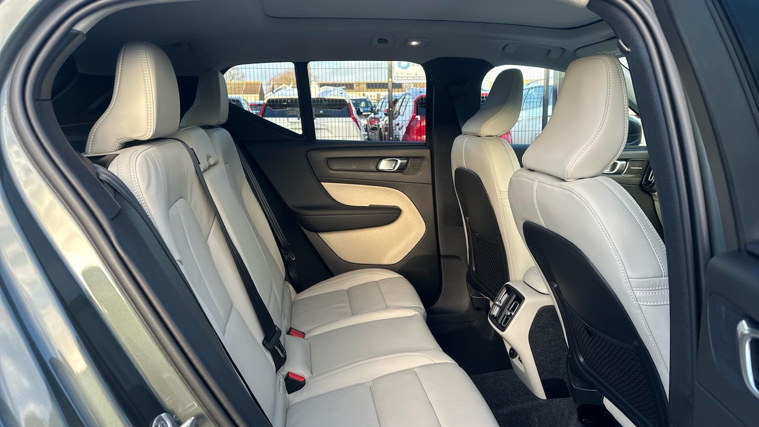 Used Volvo XC40 2025 for sale - 77040224: Photo 6