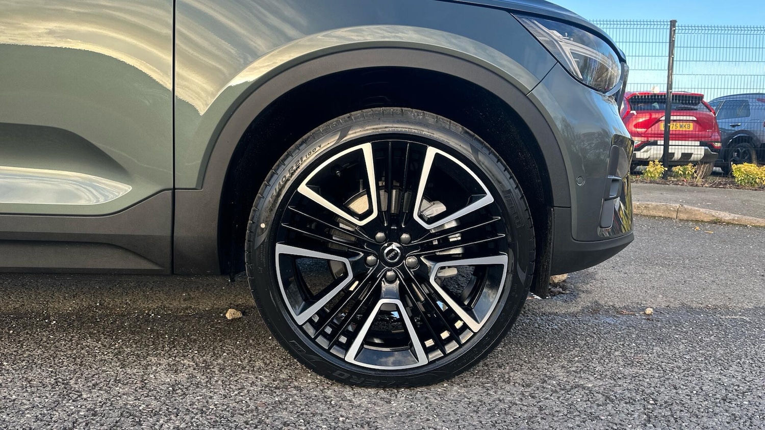 Used Volvo XC40 2025 for sale - 77040224: Photo 9