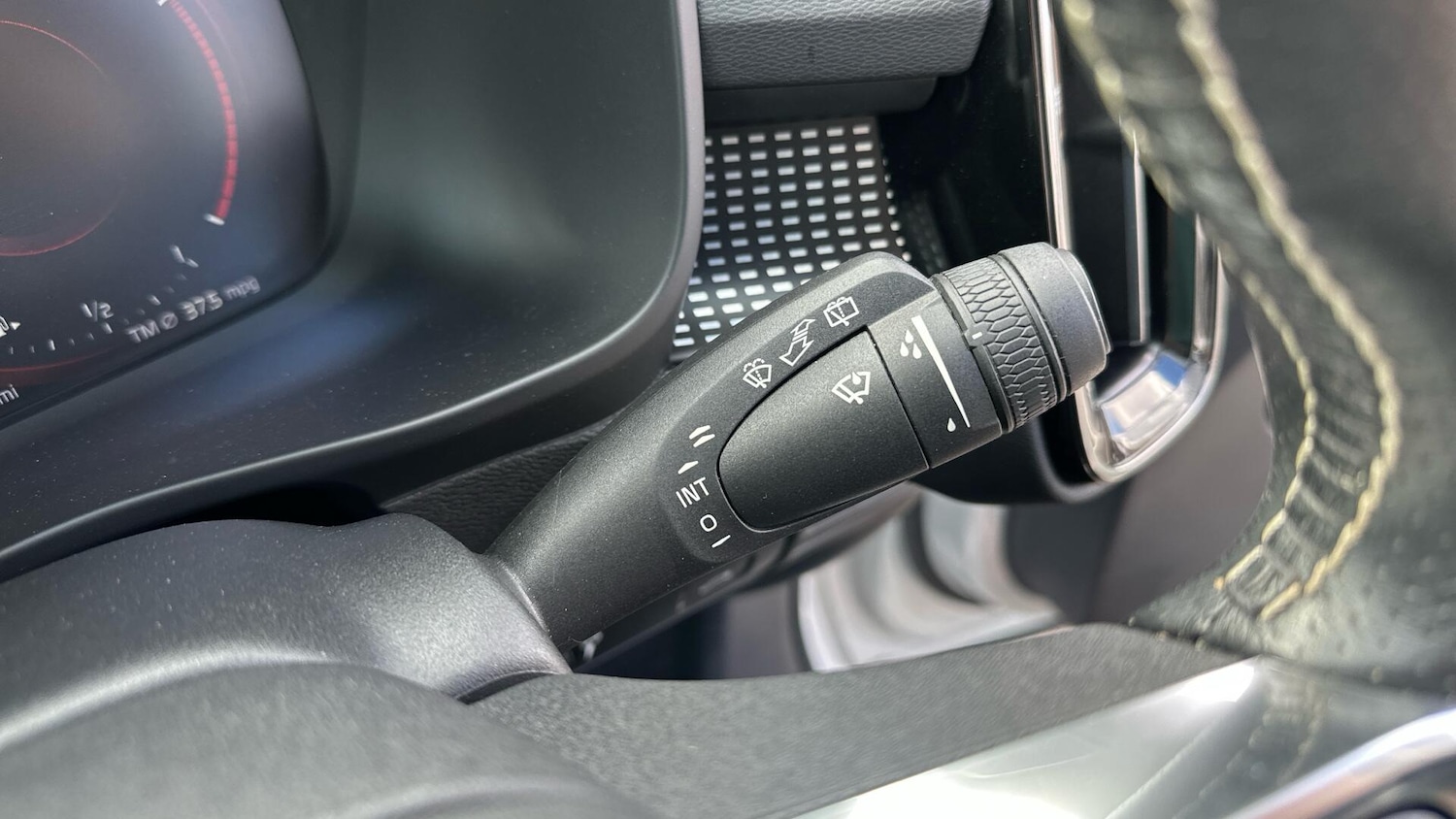 Used Volvo XC40 2020 for sale - 76337307: Photo 33