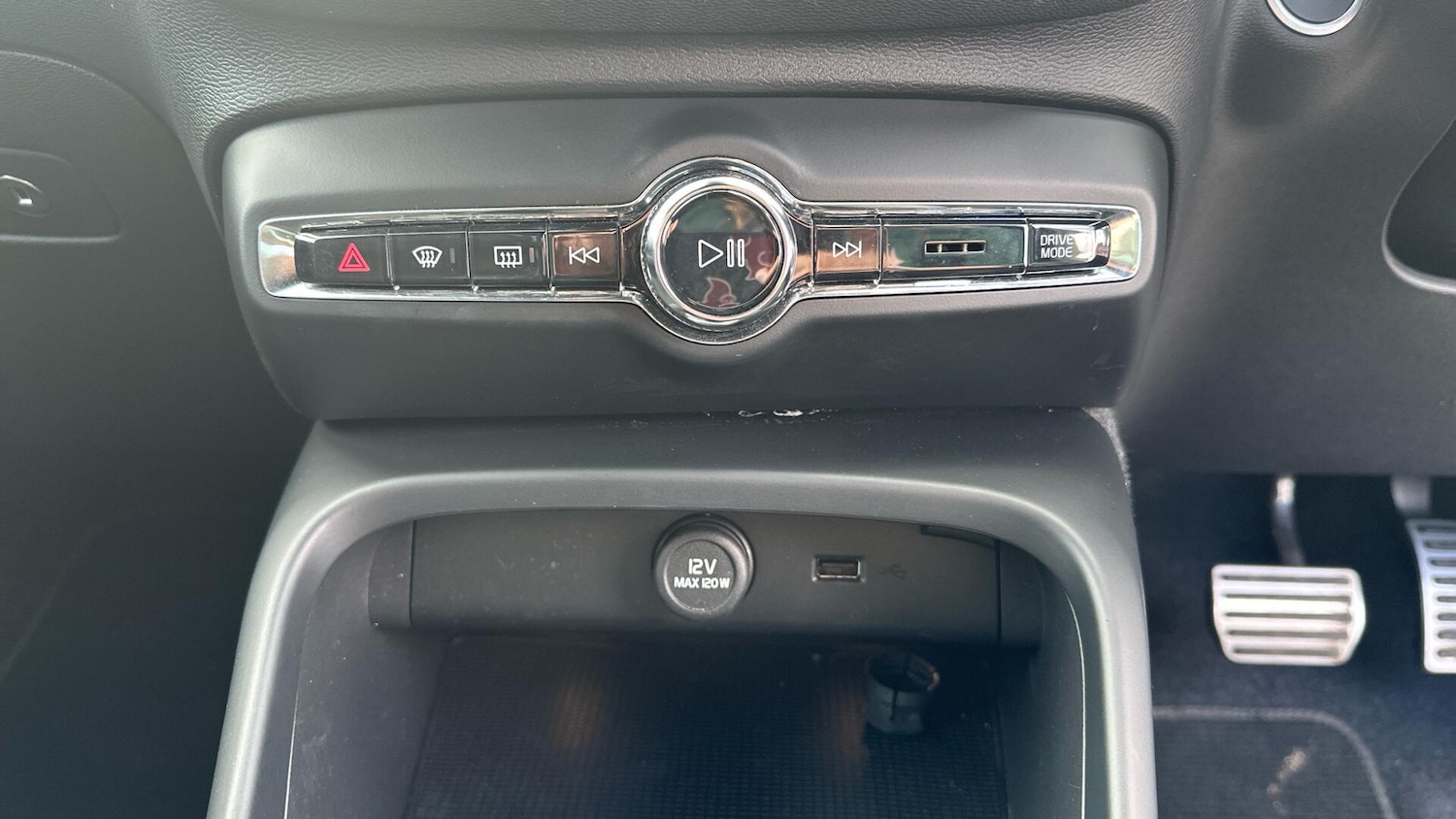 Used Volvo XC40 2020 for sale - 76337307: Photo 36