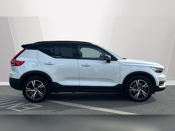 Used Volvo XC40 2020 for sale - 76337307: Photo