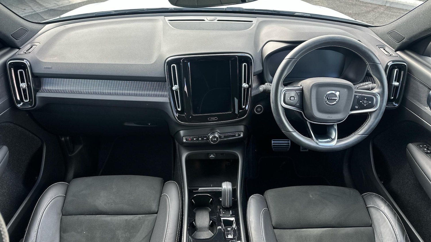 Used Volvo XC40 2020 for sale - 76337307: Photo 5