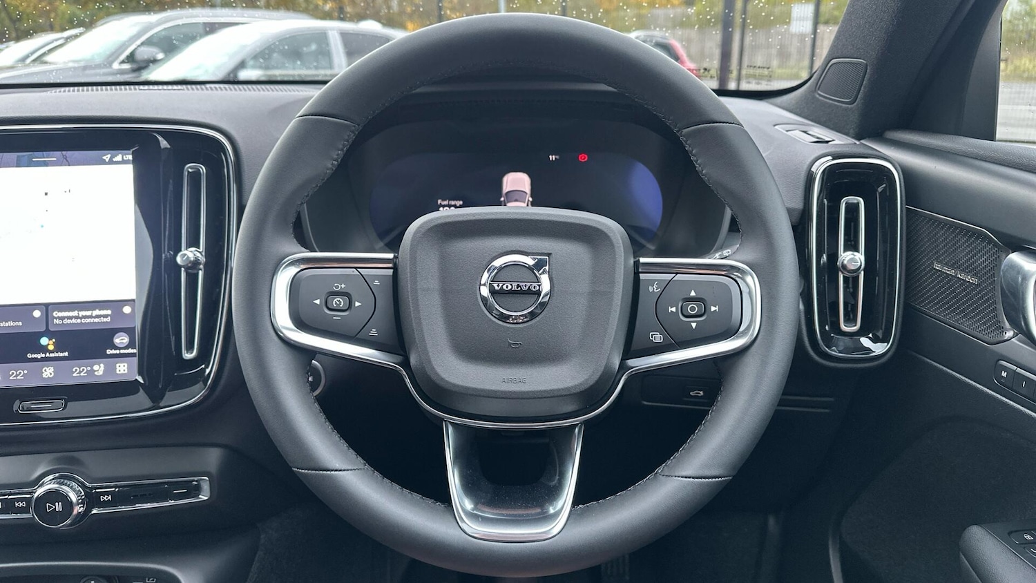 Used Volvo XC40 2025 for sale - 76380513: Photo 10