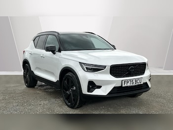 Used Volvo XC40 2025 for sale - 76380513: Photo