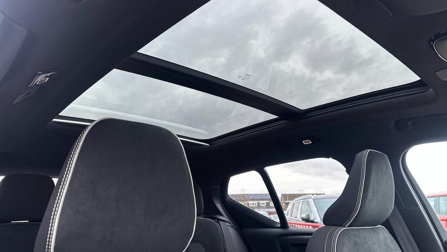 Used Volvo XC40 2025 for sale - 76380513: Photo 40