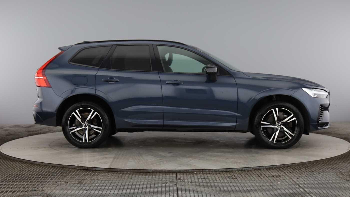 Used Volvo XC60 2021 for sale - 76701358: Photo 2