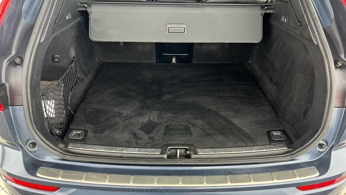 Used Volvo XC60 2021 for sale - 76701358: Photo 5