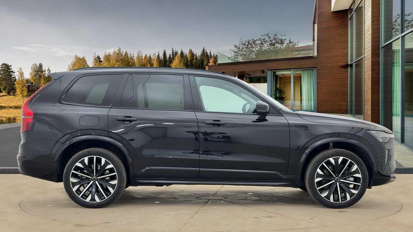 Used Volvo XC90 2025 for sale - 76585251: Photo 2