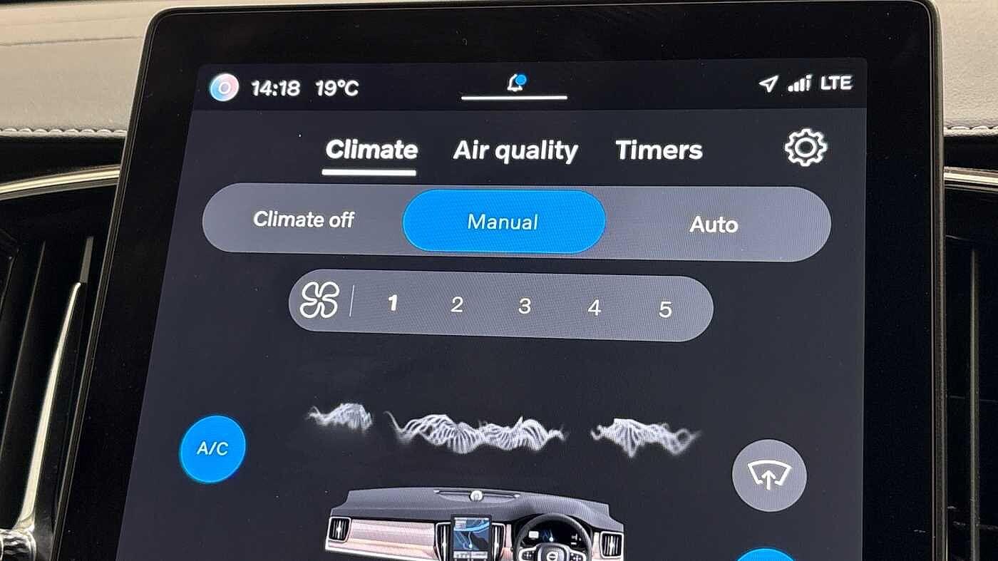 Used Volvo XC90 2025 for sale - 76585251: Photo 40