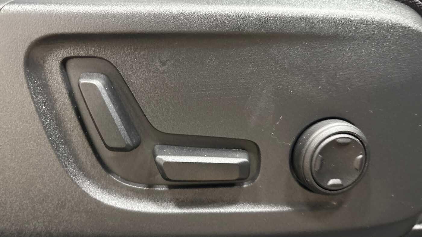 Used Volvo XC40 2025 for sale - 76585137: Photo 28