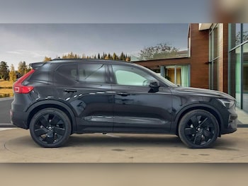 Used Volvo XC40 2025 for sale - 76585137: Photo