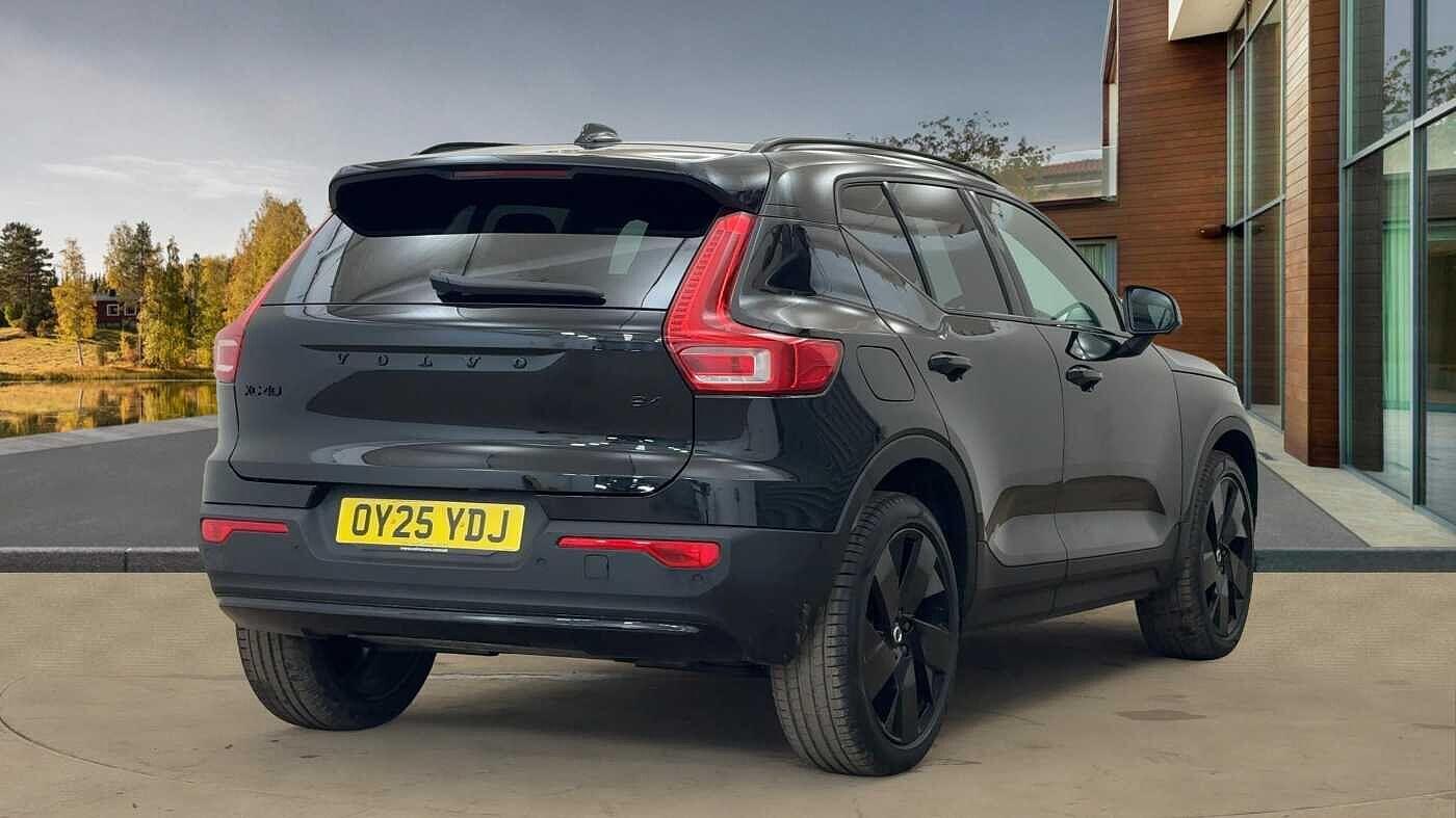 Used Volvo XC40 2025 for sale - 76585137: Photo 3