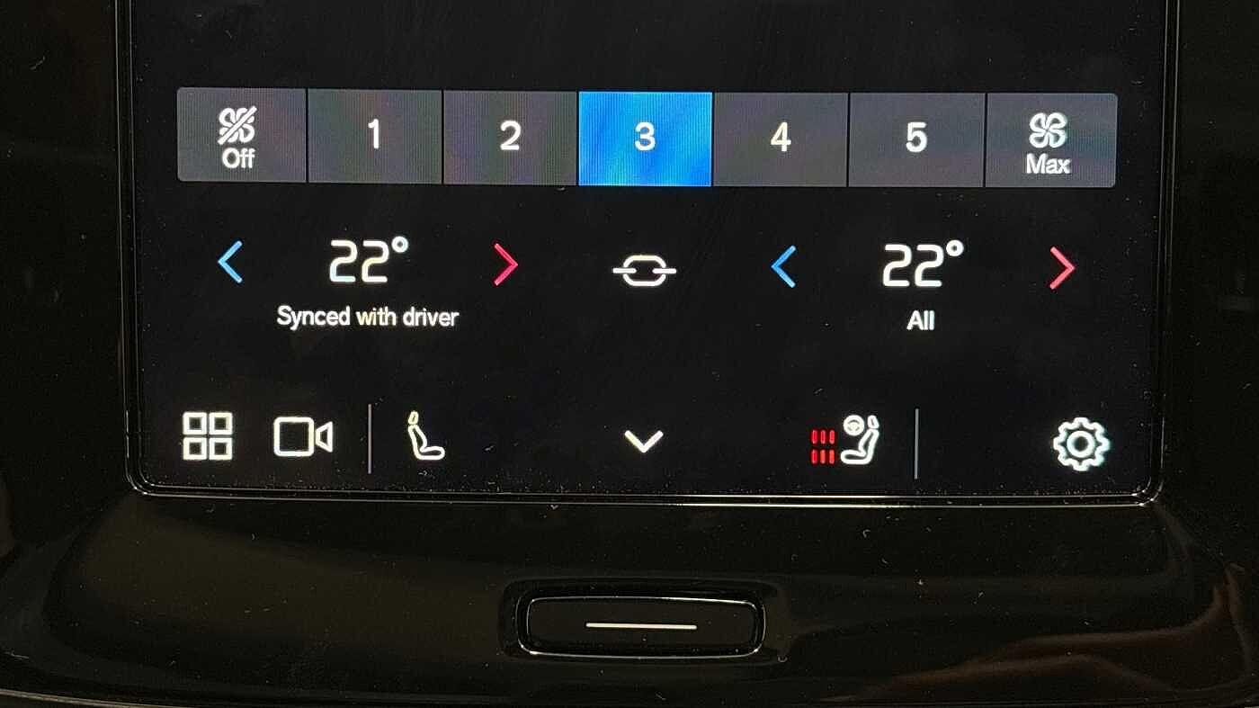 Used Volvo XC40 2025 for sale - 76585137: Photo 40