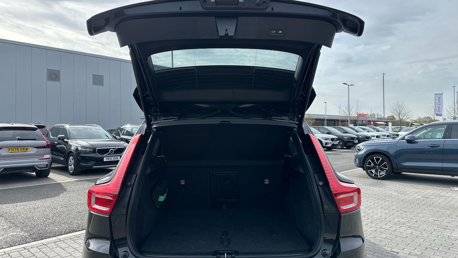 Used Volvo XC40 2022 for sale - 77670343: Photo 13