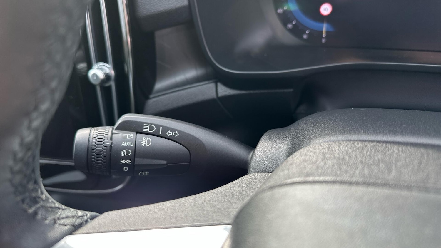 Used Volvo XC40 2022 for sale - 77670343: Photo 16