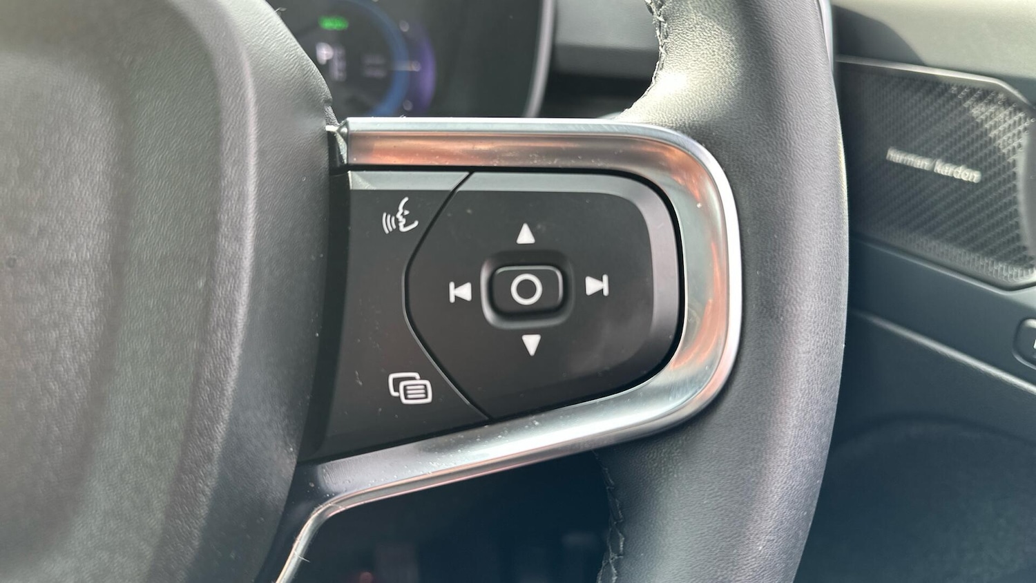 Used Volvo XC40 2022 for sale - 77670343: Photo 18