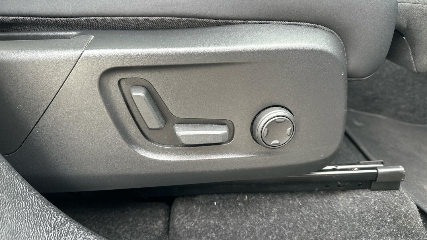 Used Volvo XC40 2022 for sale - 77670343: Photo 25