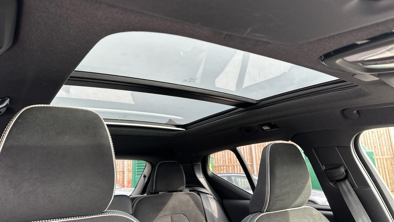 Used Volvo XC40 2022 for sale - 77670343: Photo 26