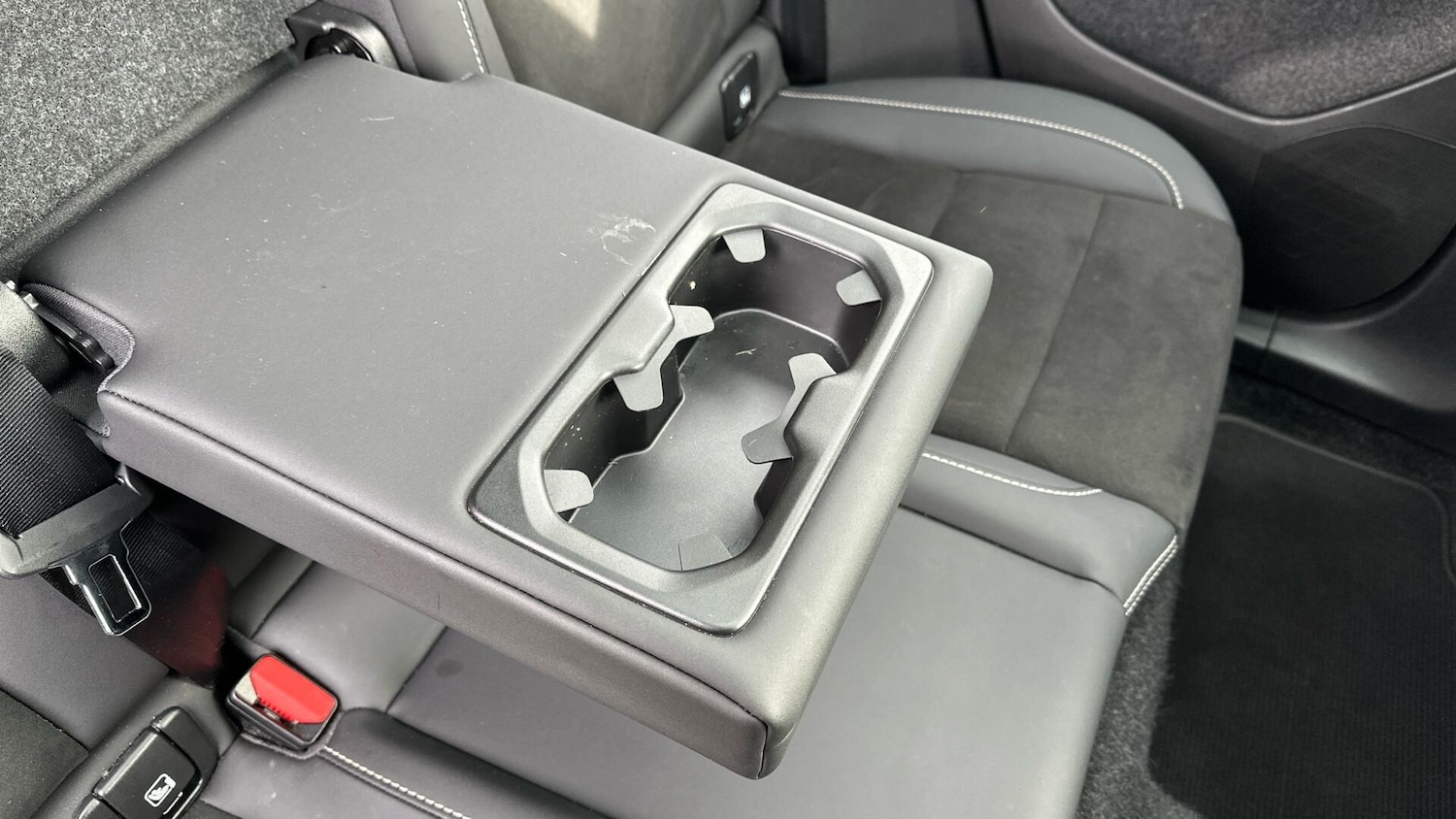 Used Volvo XC40 2022 for sale - 77670343: Photo 28