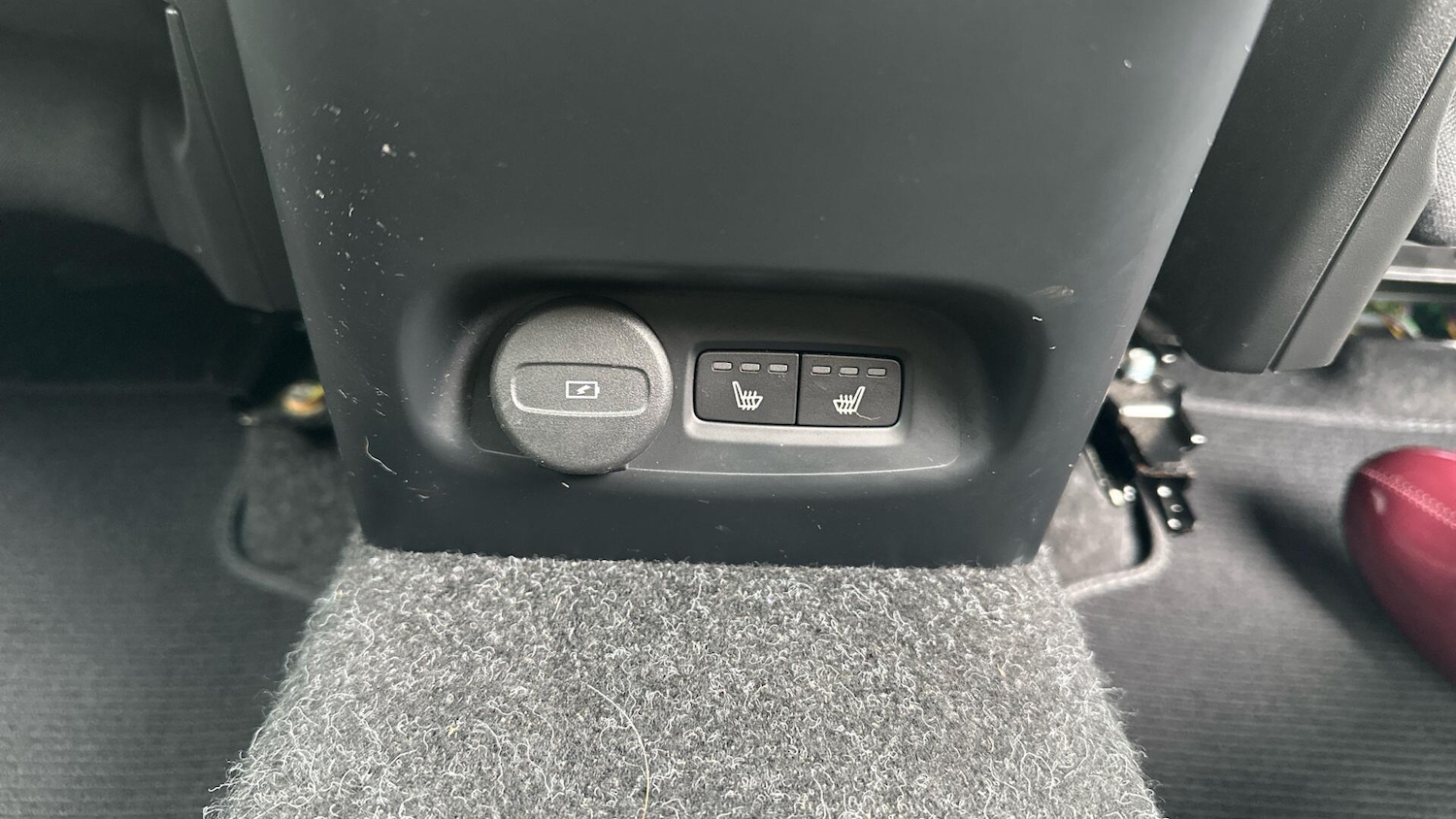 Used Volvo XC40 2022 for sale - 77670343: Photo 32