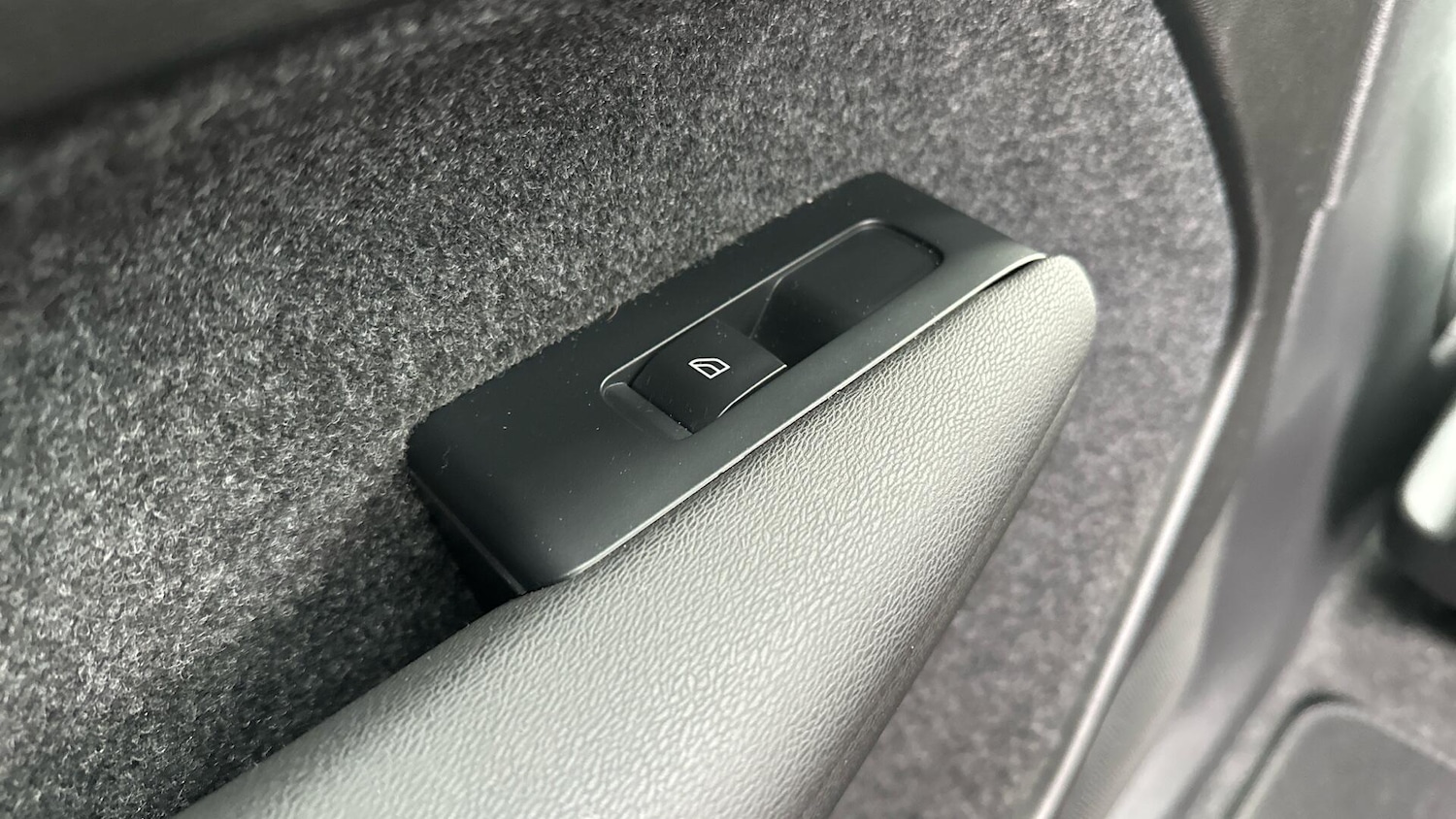 Used Volvo XC40 2022 for sale - 77670343: Photo 33