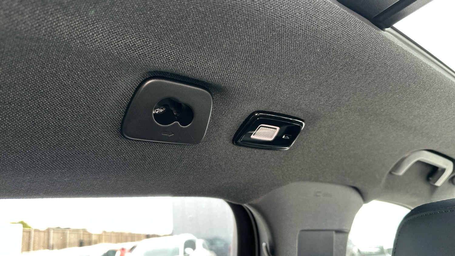 Used Volvo XC40 2022 for sale - 77670343: Photo 35