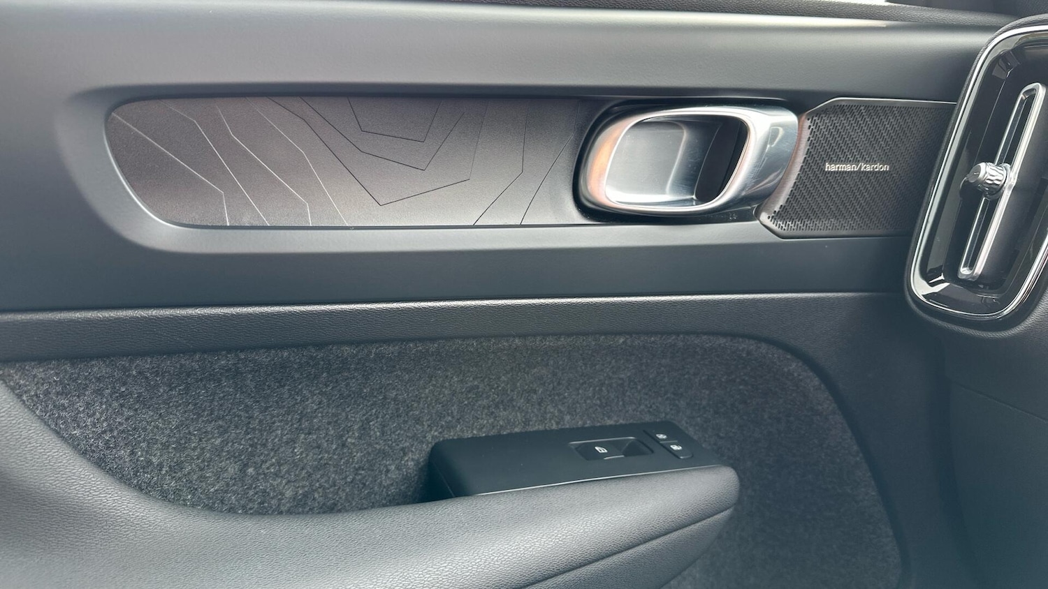 Used Volvo XC40 2022 for sale - 77670343: Photo 37