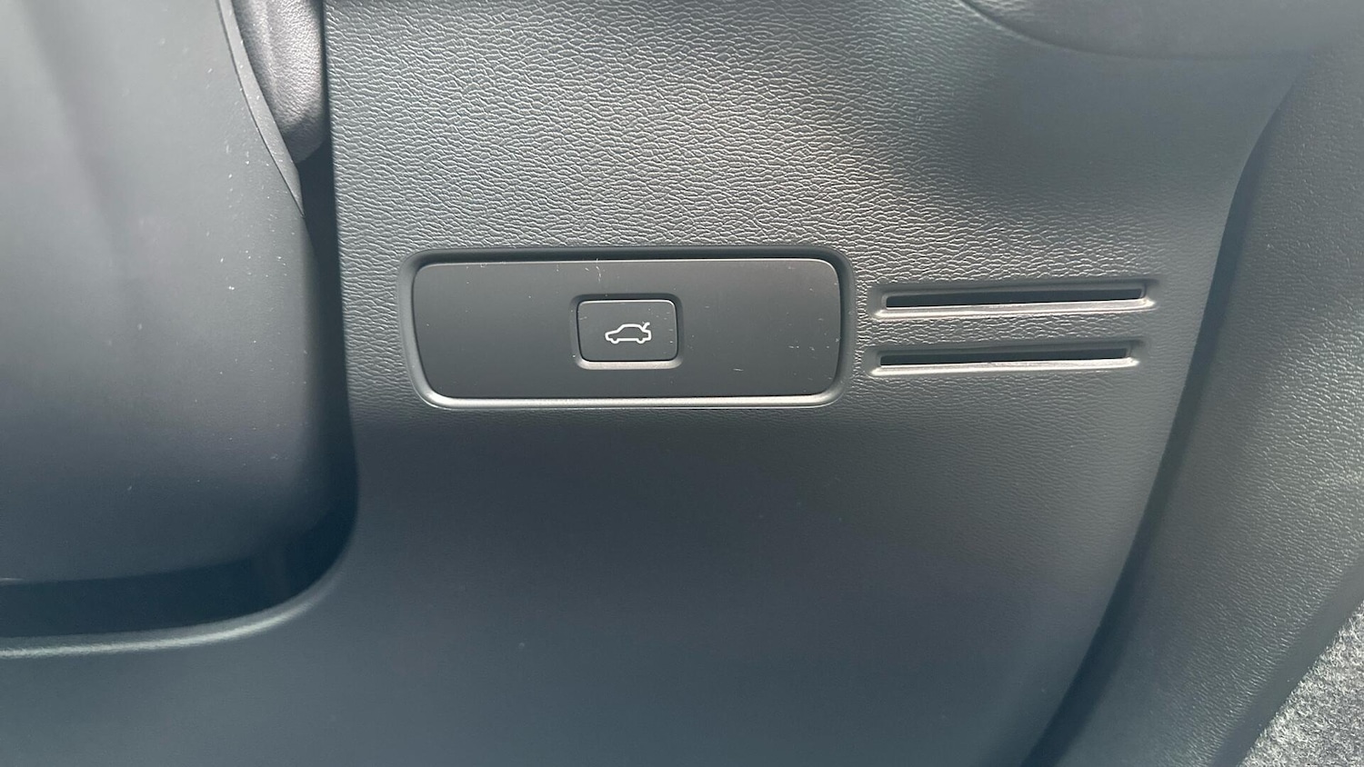 Used Volvo XC40 2022 for sale - 77670343: Photo 45