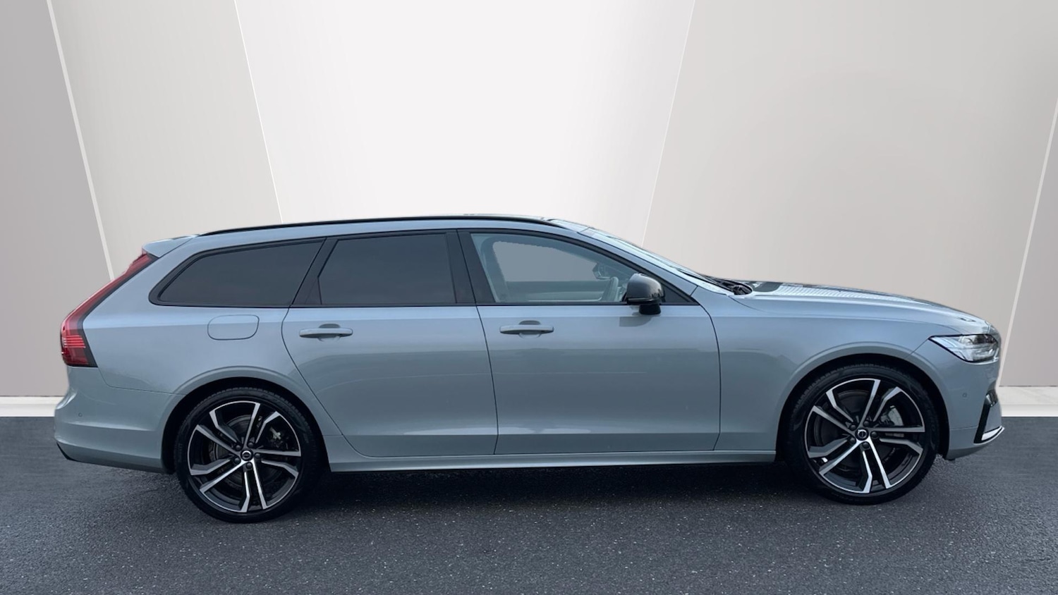 Used Volvo V90 2024 for sale - 76585244: Photo 3