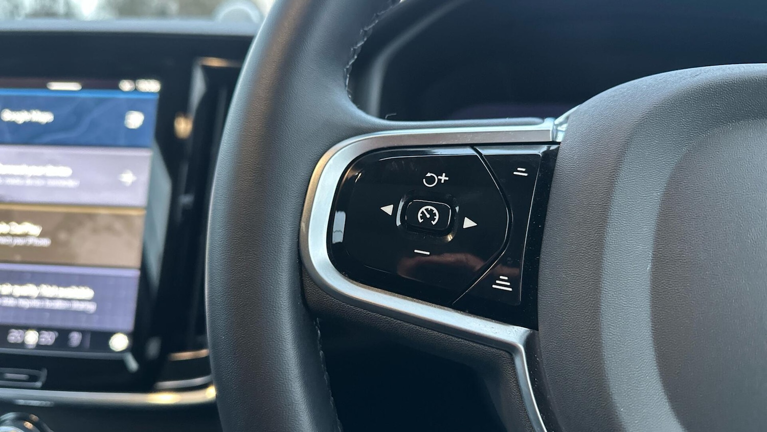 Used Volvo V90 2024 for sale - 76585244: Photo 33