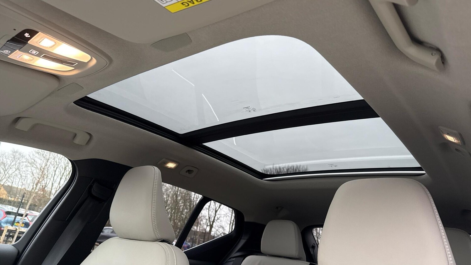 Used Volvo XC40 2025 for sale - 77672954: Photo 23