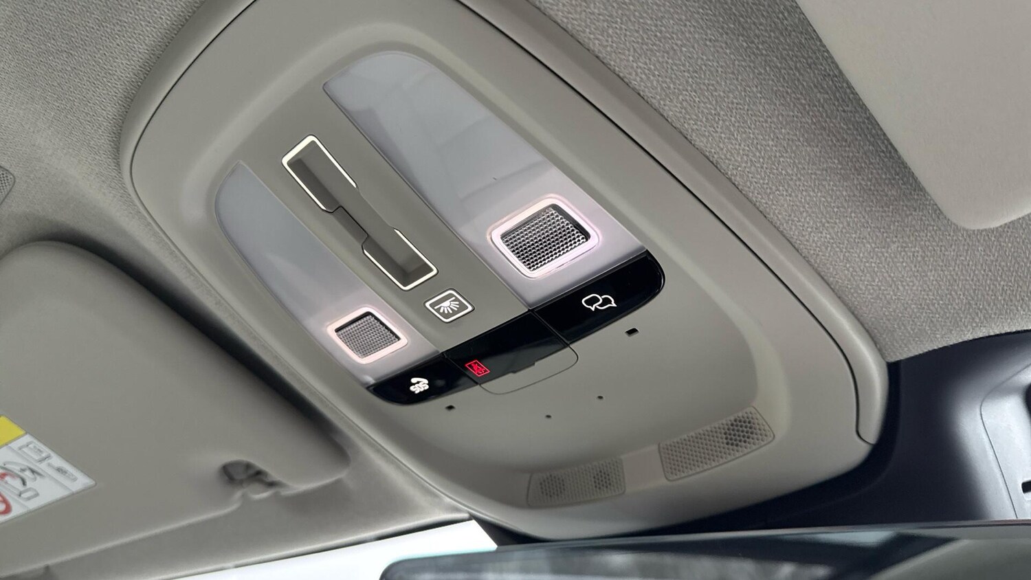 Used Volvo XC40 2025 for sale - 77672954: Photo 34