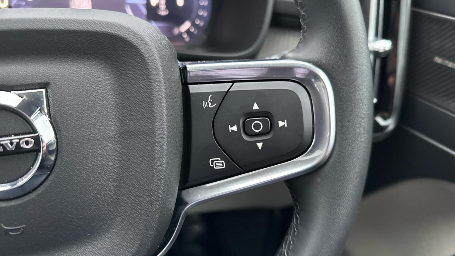 Used Volvo XC40 2025 for sale - 77672954: Photo 42