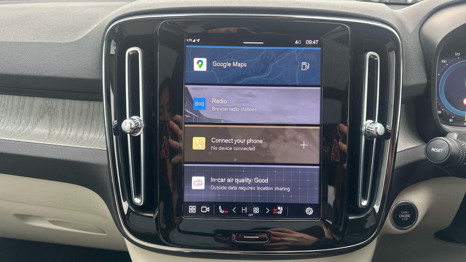 Used Volvo XC40 2023 for sale - 76715495: Photo 12