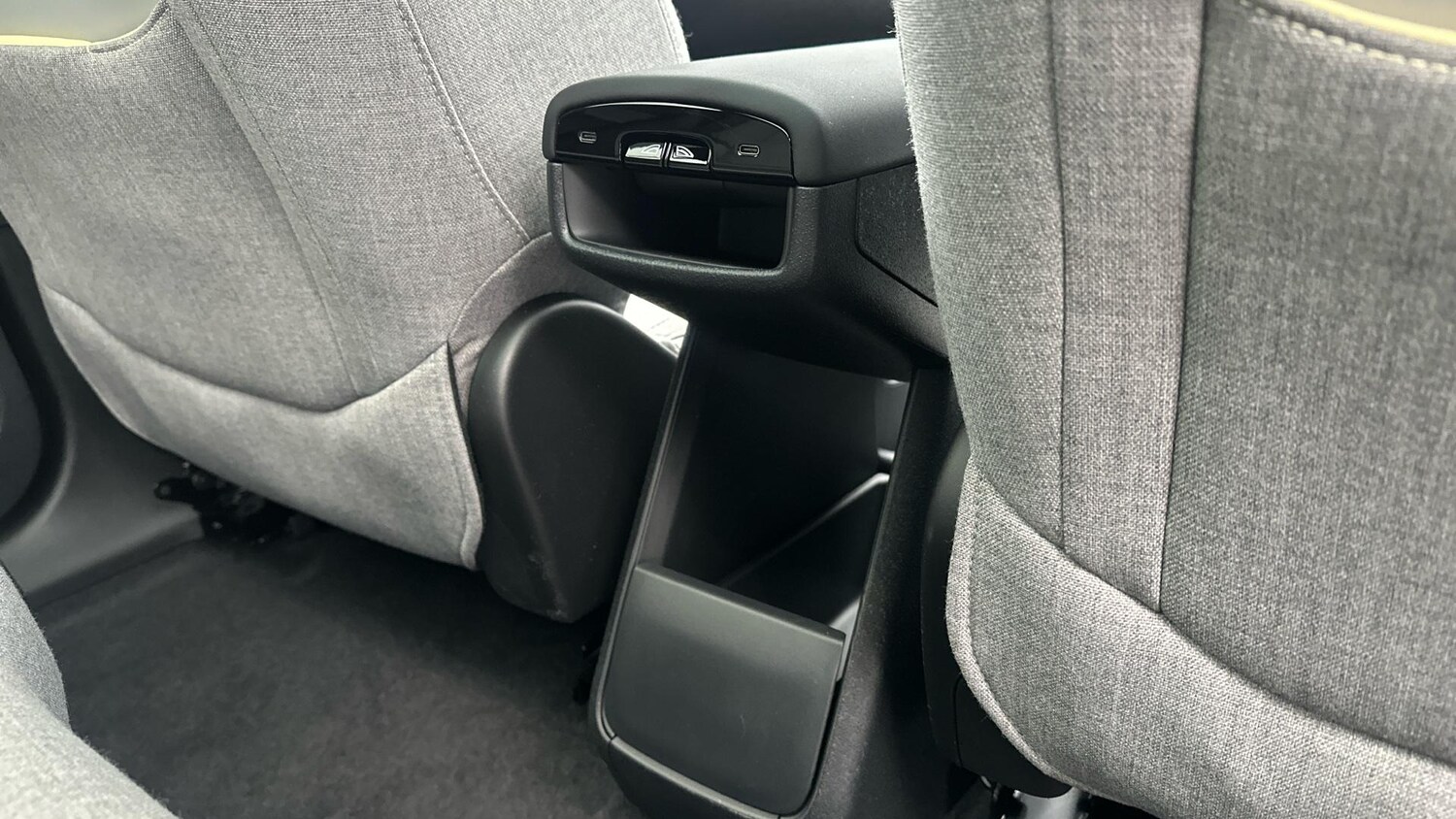 Used Volvo EX30 2025 for sale - 76349300: Photo 28