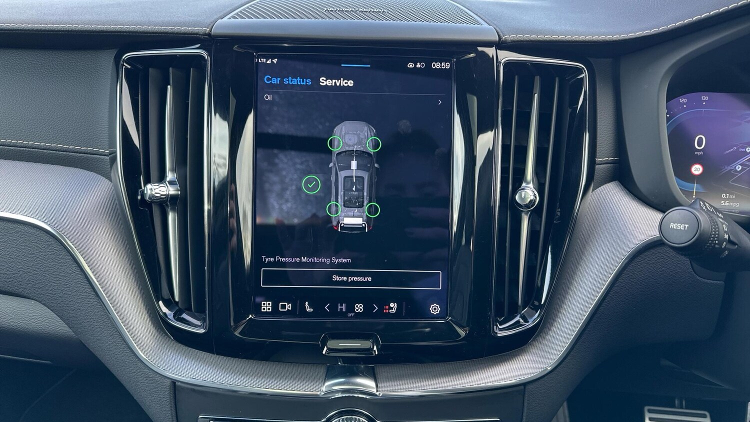 Used Volvo XC60 2022 for sale - 78035146: Photo 15