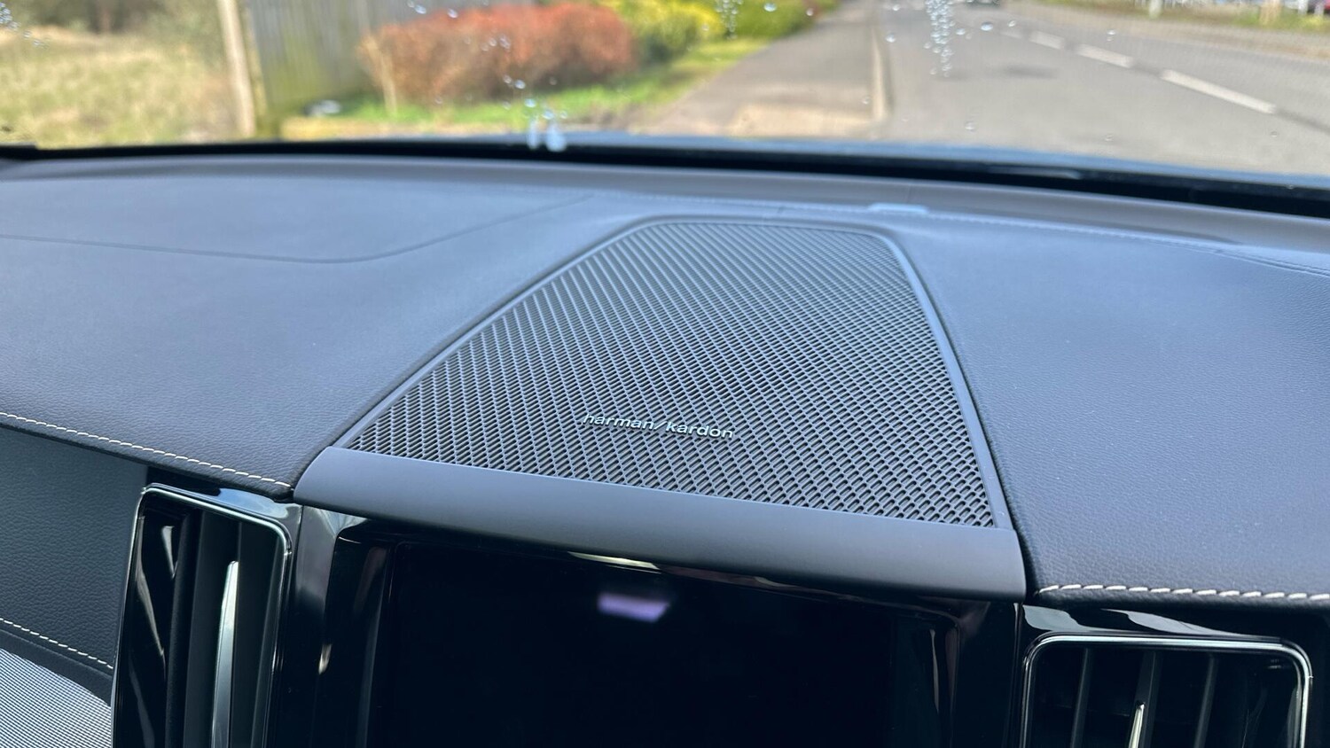 Used Volvo XC60 2022 for sale - 78035146: Photo 25