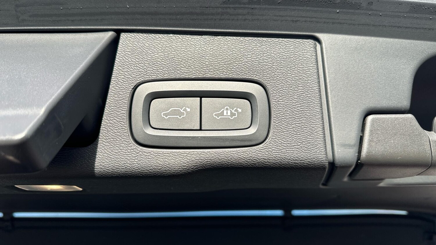 Used Volvo XC60 2022 for sale - 78035146: Photo 34