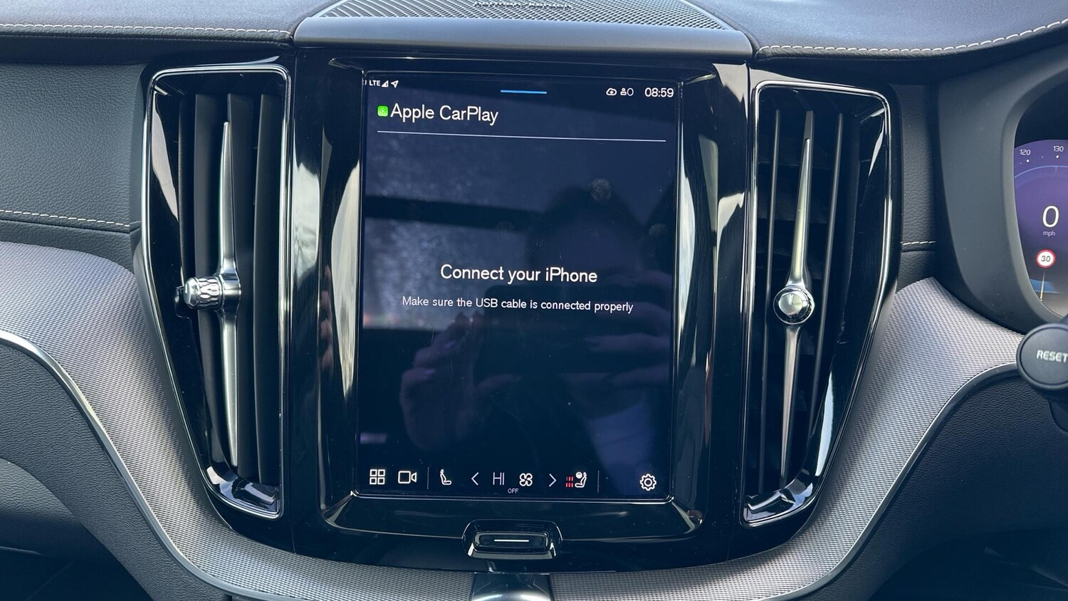 Used Volvo XC60 2022 for sale - 78035146: Photo 40