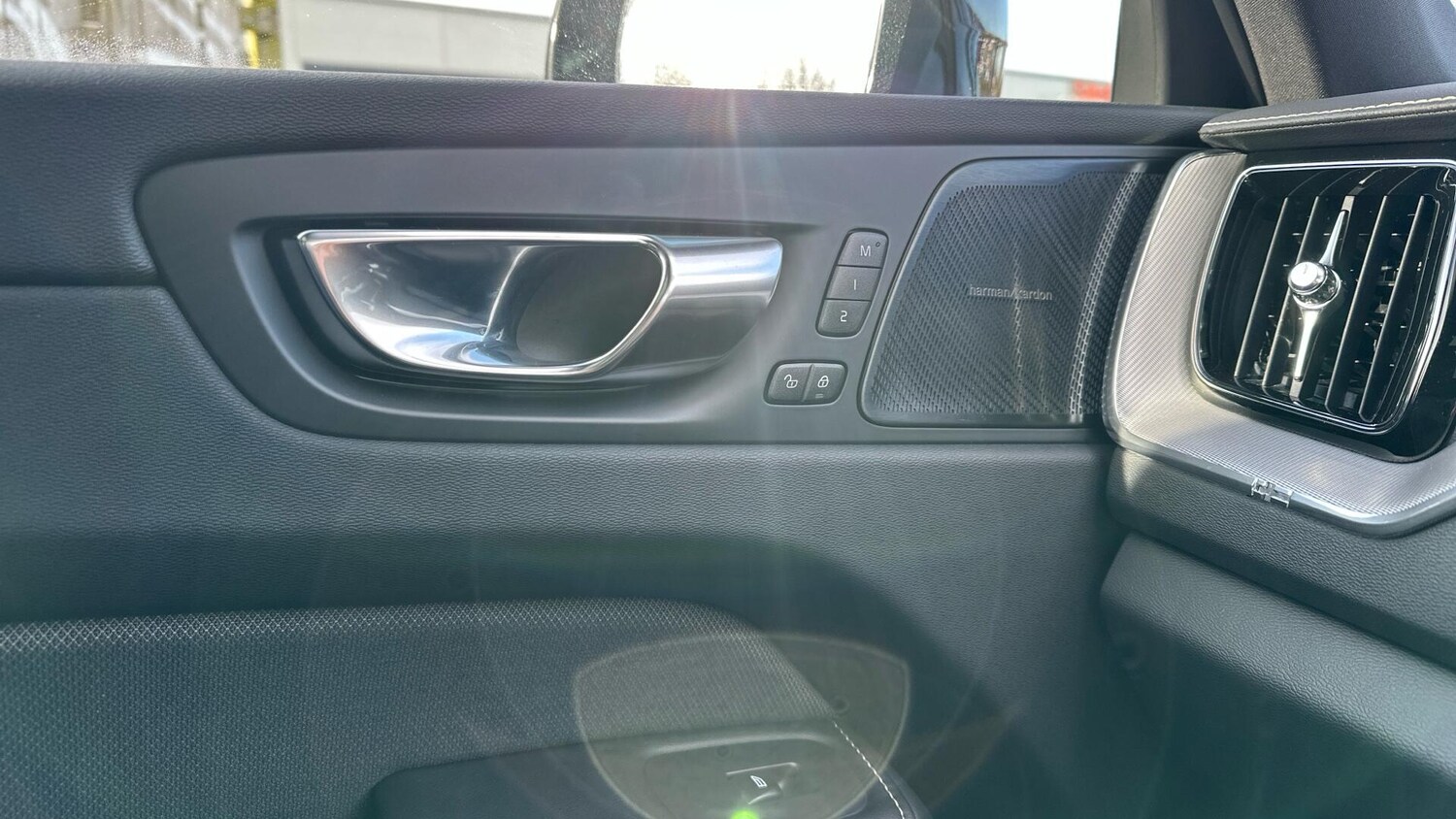 Used Volvo XC60 2022 for sale - 78035146: Photo 45