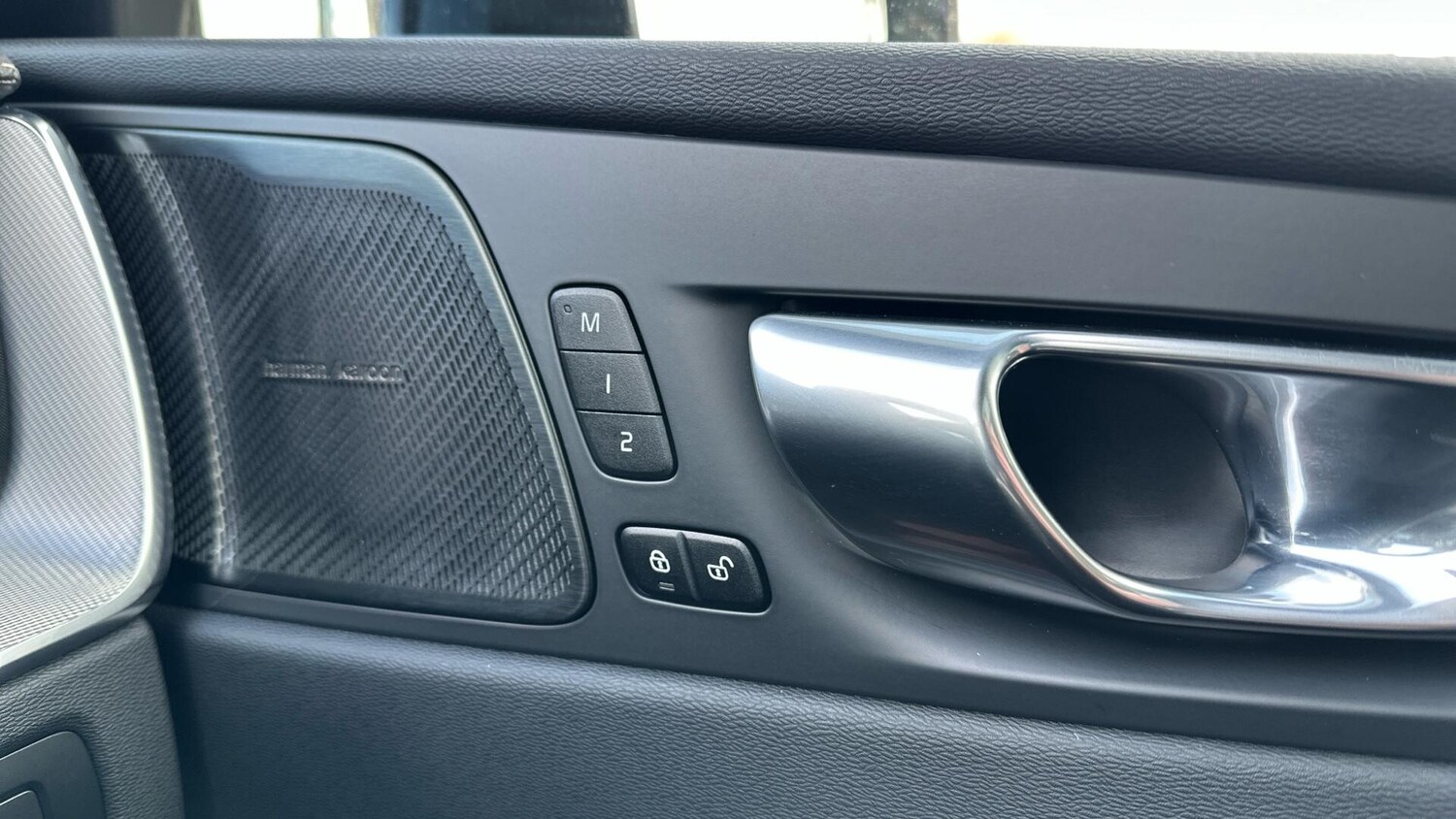 Used Volvo XC60 2022 for sale - 78035146: Photo 46