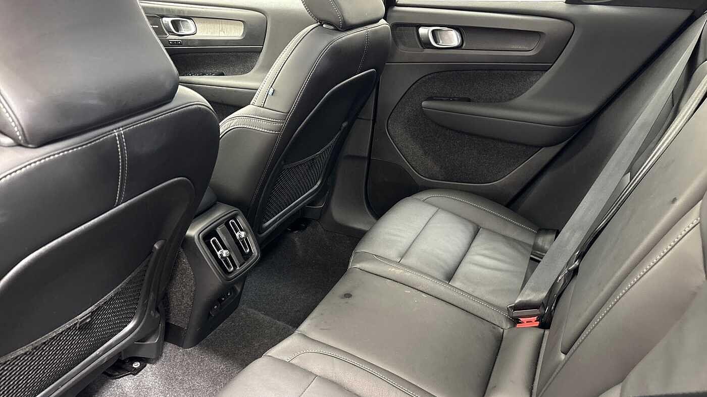 Used Volvo XC40 2025 for sale - 77737861: Photo 7